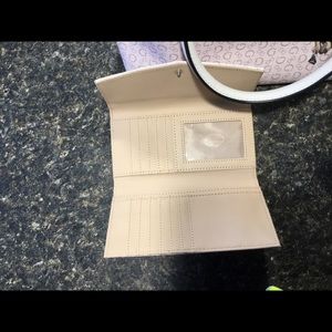 Guess purse with matching wallet